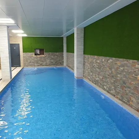 New Luxury - 200m From Center & דירה