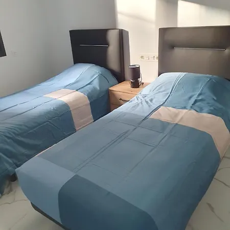 דירה New Luxury - 200m From Center & טורבייחה